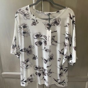 NWT womens L short sleeve top